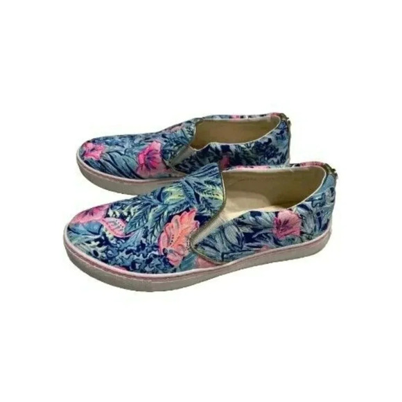 Lilly Pulitzer Julie Sneaker Blue Tropical Flower Slip on Shoe Beach Club Blooms - Picture 1 of 7